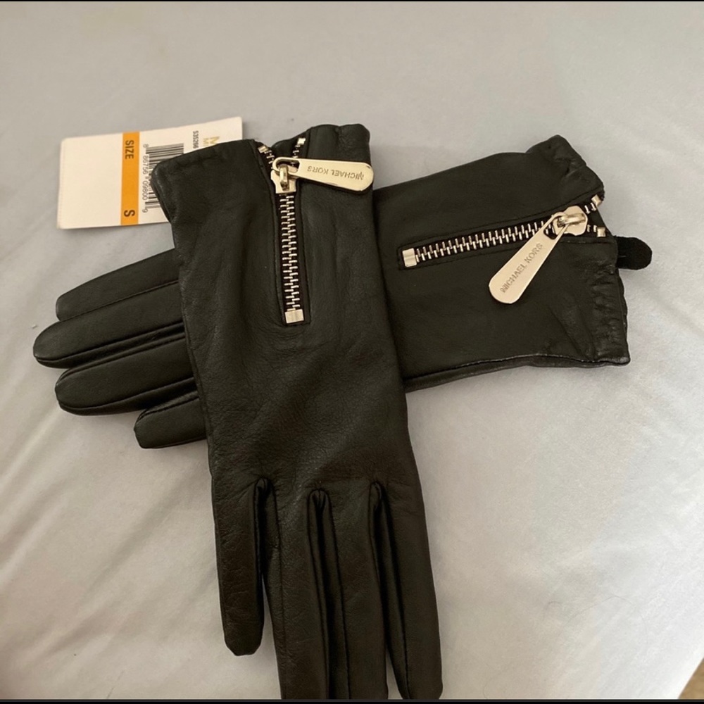 Micheal Kors - Leather gloves